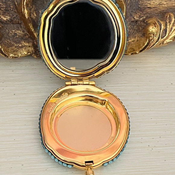 Estee Lauder compacts lot - Picture 6 of 12